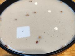 红豆豆浆-和众大油条(维明路店)