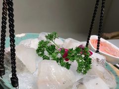 -墨居上隐·院子里火锅(峨眉店)