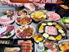 -哈哈碳都·牛肋条无限自助烤肉(台江万达店)