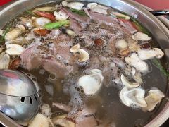 -老石黑山羊毛驴肉火锅(金凯广场店)