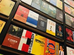 -钟书阁(群光广场店)