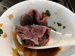 -牛一煲美食(江高店)