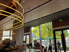 -星巴克臻选(上海虹桥新天地三店)