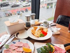 -炼火烤肉店