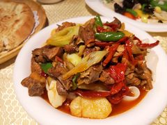 新疆大盘鸡-巴扎美食·新疆菜·西域歌舞表演餐厅(新疆大厦店)