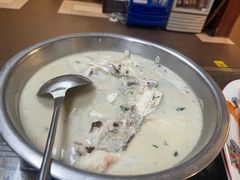 -雪湖煜辰鱼头老店(雪野湖店)