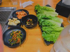 生菜-肉甲韩国木炭烤肉(新壹街1店)