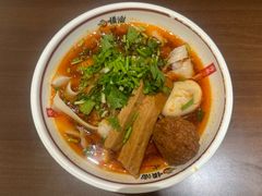 -顺溜·手工刀削面·黑金店(铜锣湾店)