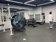 -TMG潮流健身(奥体莲荷里店)