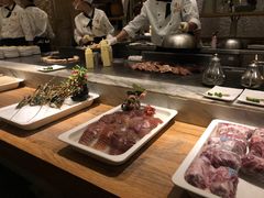 -雍和会海鲜姿造自助(湖东路店)