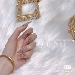 -Pink You美甲洗眉纹绣定制中心