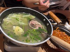 -川堂风·跷脚牛肉·乐山爆炒(宝山日月光店)