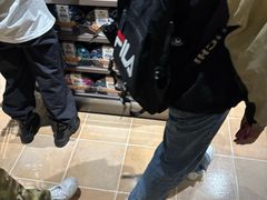 -胖东来生活广场(健康路店)