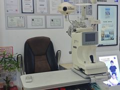 -沪睛眼镜蔡司官方授权店(金桥佳林路店)