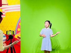 -蓝话筒·少儿成人演讲口才·主持朗诵·戏剧表演(大华第一坊店)
