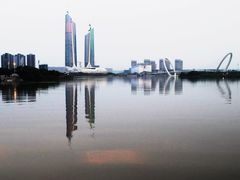 -南京眼步行桥
