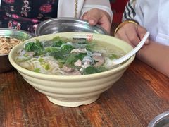 -灵山卢梅燕粉店