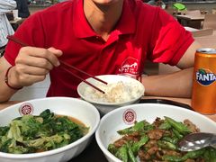 杭椒肉片-北大学一食堂
