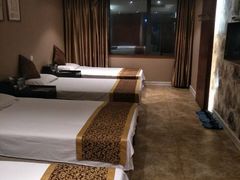 -重庆家富富侨养生会所全省示范店(东五路店)
