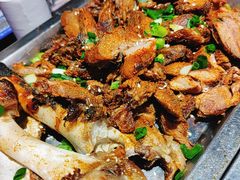 内蒙羔羊腿-黑门烤肉