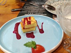 -米德维奇俄式西餐厅(西六道街店)