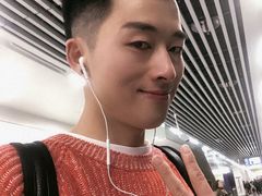 -红土地(地铁站)