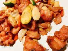 -云海肴·汽锅鸡·云南菜(天山百盛优客店)