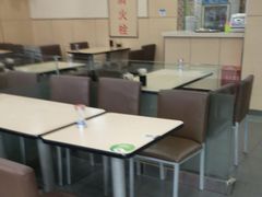 大堂-李先生牛肉面大王(营口大润发店)