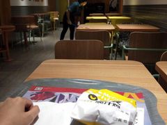 大堂-麦当劳(台山万达店)