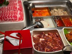 -海底捞火锅鲜切牛肉主题店(长寿路店)