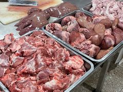 -标记美食新鲜猪杂(兴南大道店)