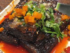 -爆炸头阿姨小四川正宗川味小吃(无任何分店)