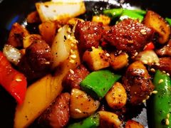 蒜粒牛肉-萤初高端日料王(曲江银泰店)