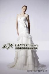 -LANYI COUTURE高级婚纱礼服改衣店