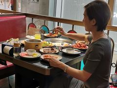 -钱小奴海鲜自助黑金店(杭州滨江龙湖店)