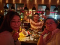 -FOUR PLAY BAR