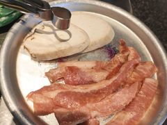 猪颈肉-欧巴炭烤肉오빠숯불구이(南京东路店)