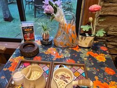 -月亮眼花园餐厅书吧酒吧