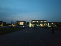 -北京大学五四田径场