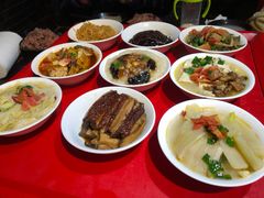 -蓝田九大碗民俗食府(蓝田店)