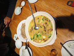 -头上红煨盐鸡乡村食府