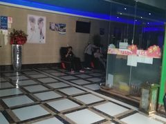 -阿里巴巴量贩KTV(海亮店)