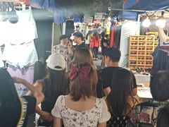 -吴山路夜市