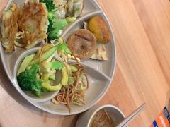 -素满香·全民食养自助(长宁龙之梦店)