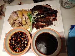 烤鸭白斩鸡双拼-佬肥猫(国华广场店)