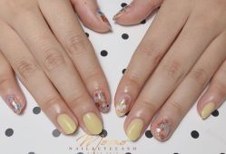 -Momo nail 日系美甲