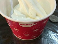 -天品味 一口吃榴莲泡芙