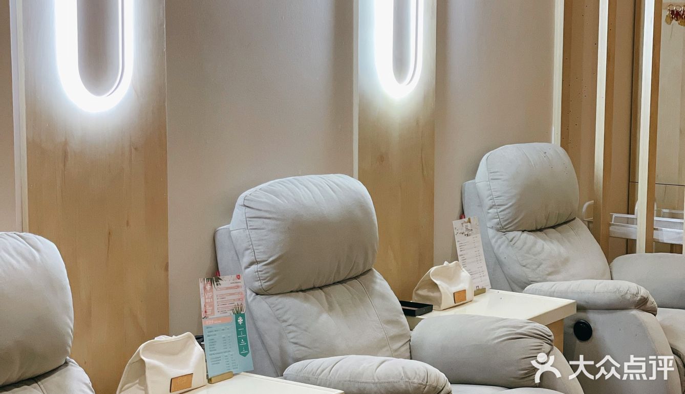 换季少不了的皮肤管理💦日式美甲美睫or美容 一站get💆！