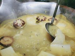 -湊湊火锅·茶憩(打浦桥日月光店)