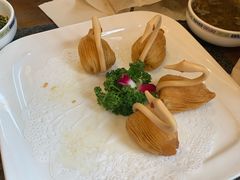 -小天鹅火锅·一线江景洪鼎旗舰店(洪崖洞店)